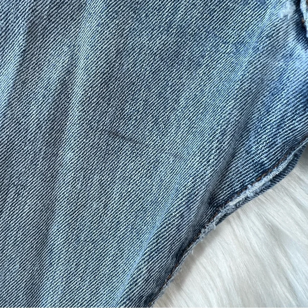 Levi's 501 Original Fit Button‎ Fly Non-Stretch Jeans